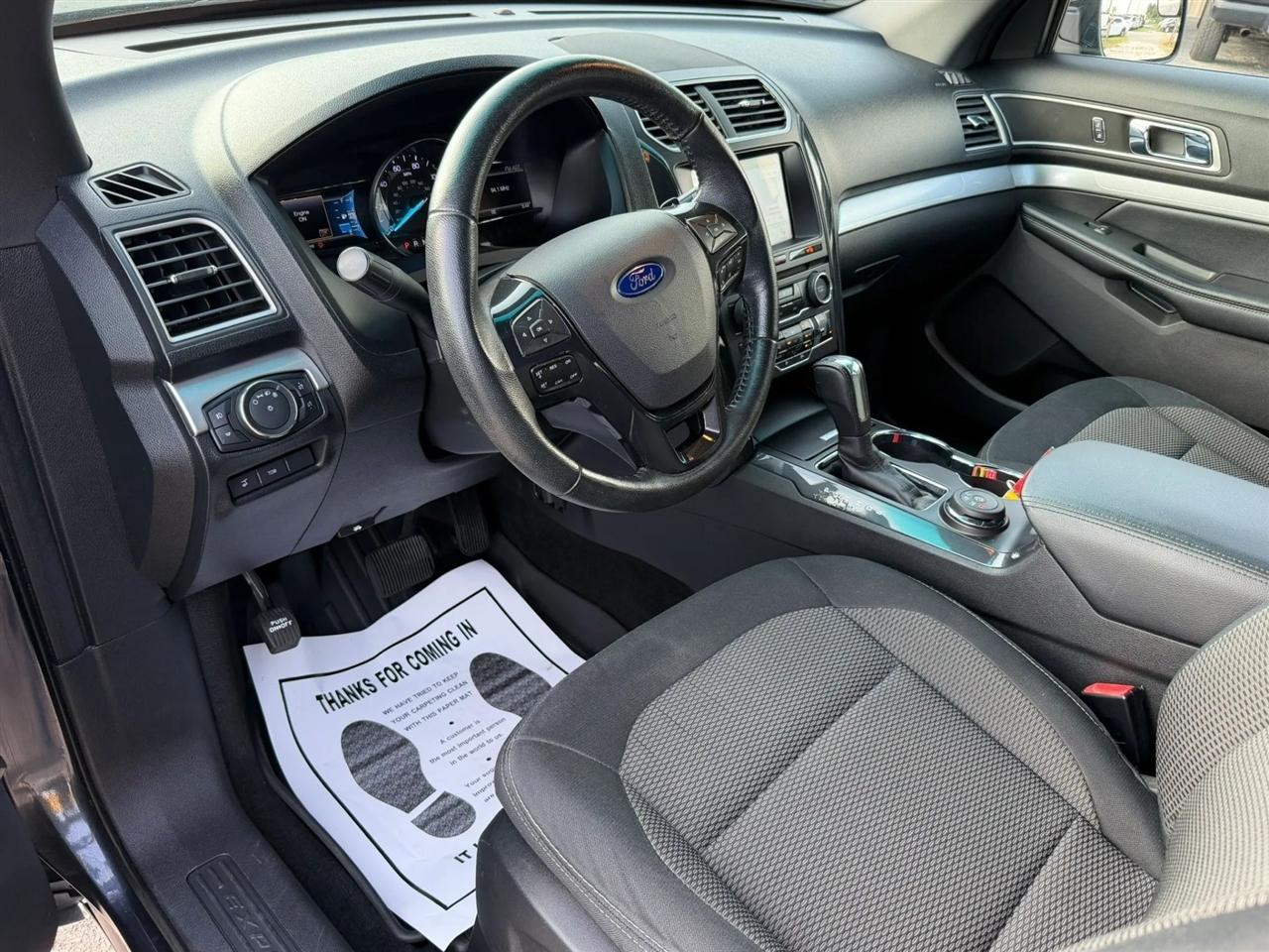 Ford Explorer XLT 4WD 2017