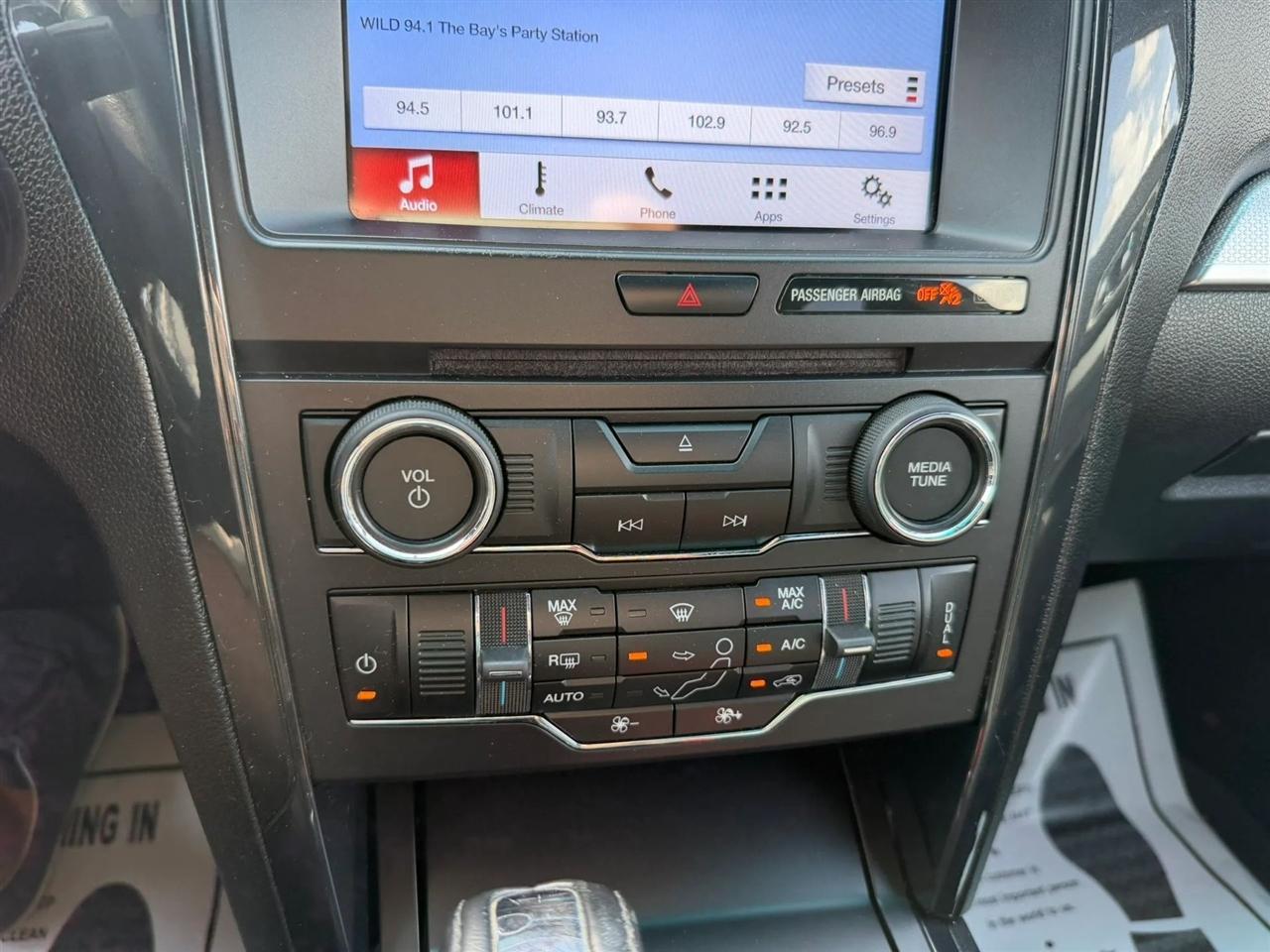 Ford Explorer XLT 4WD 2017