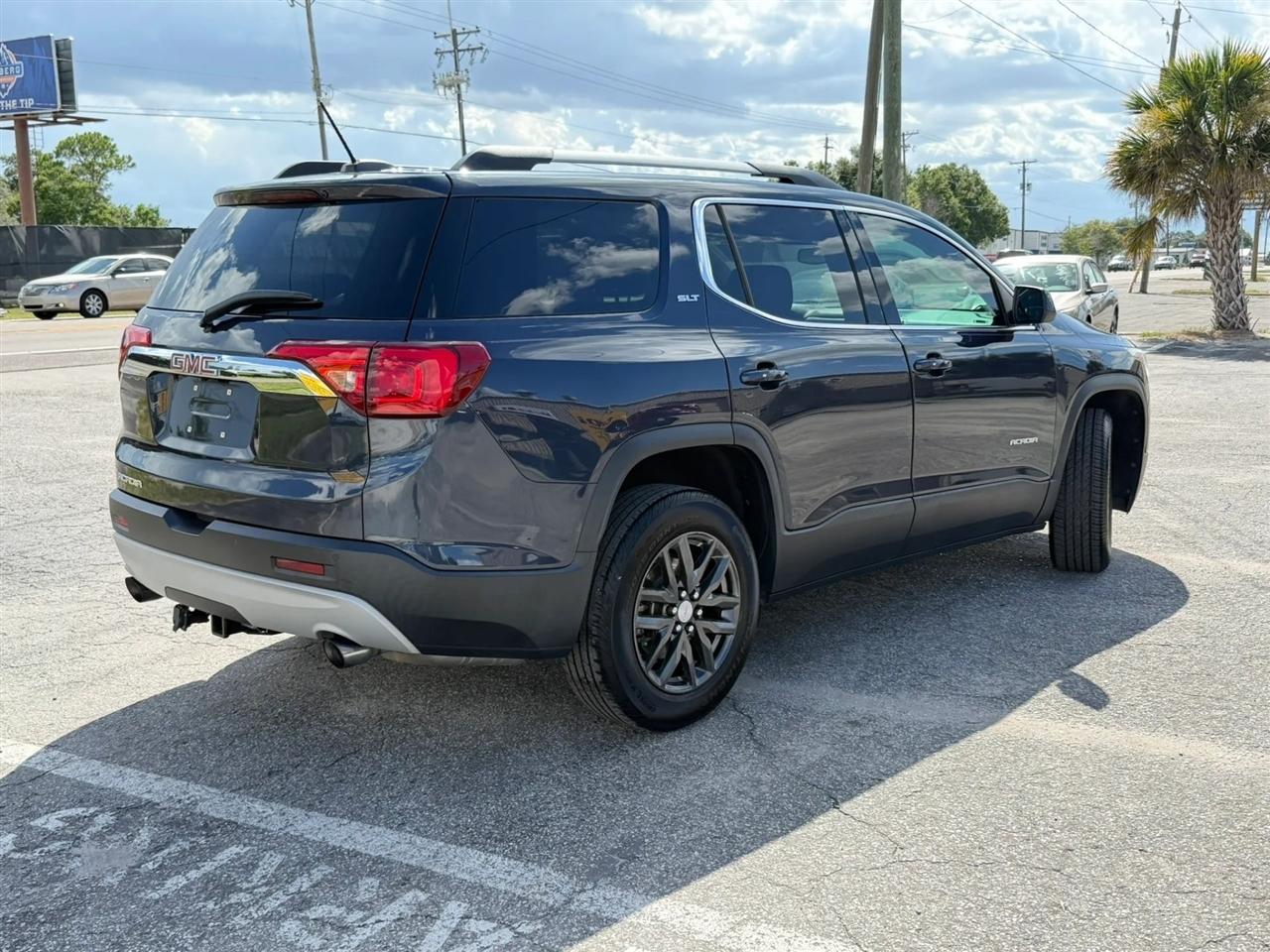 GMC Acadia SLT-1 FWD 2019