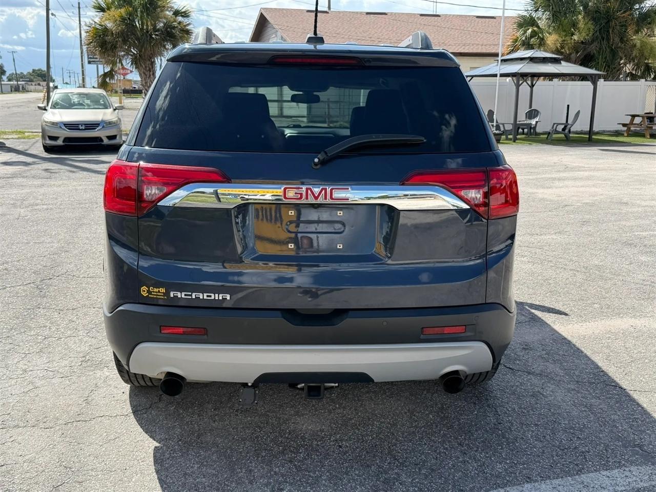GMC Acadia SLT-1 FWD 2019