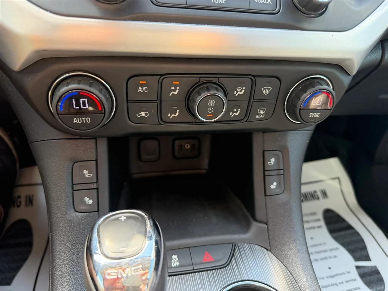 GMC Acadia SLT-1 FWD 2019