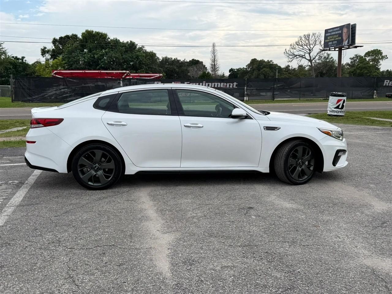 Kia Optima  2019