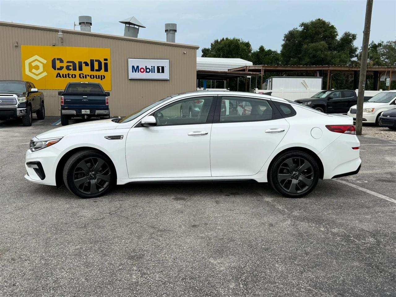Kia Optima  2019