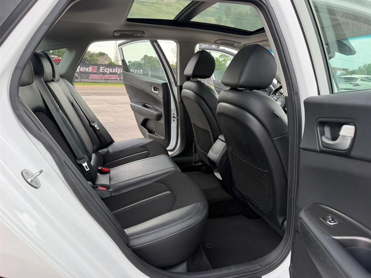 Kia Optima  2019