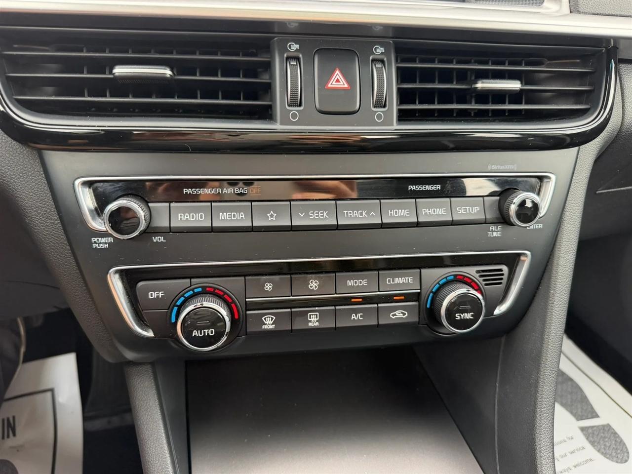 Kia Optima  2019
