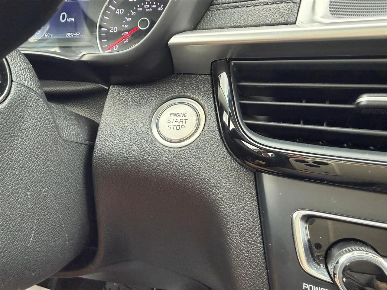 Kia Optima  2019