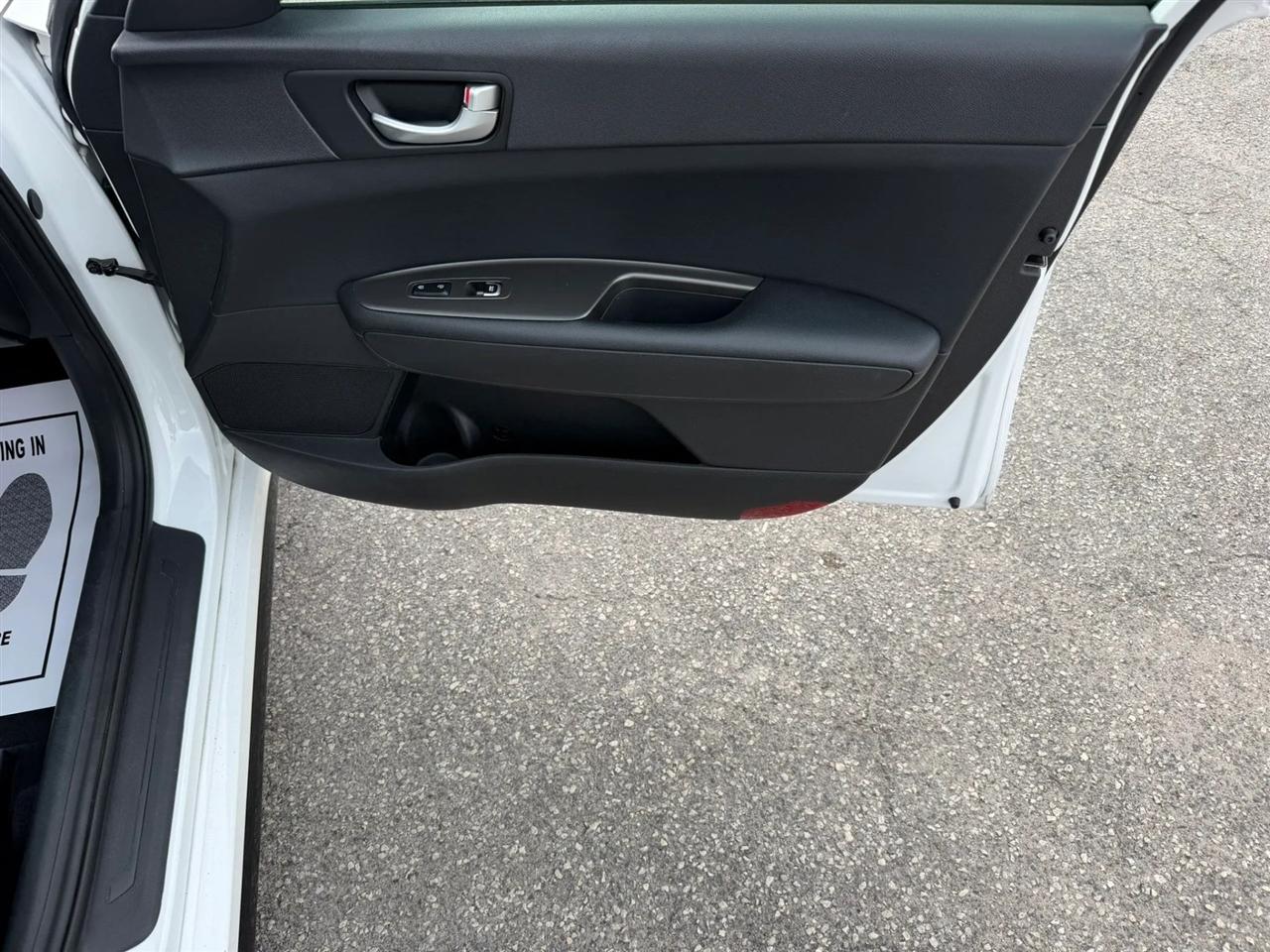 Kia Optima  2019