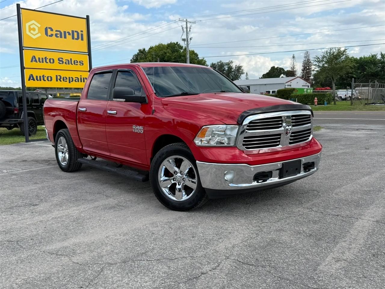 2016 RAM 1500 SLT Crew Cab SWB 4WD