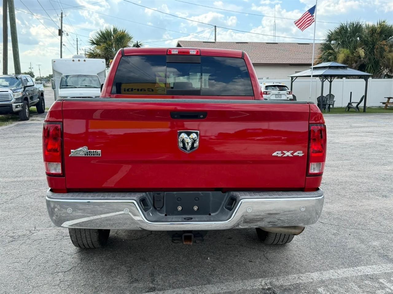 RAM 1500 SLT Crew Cab SWB 4WD 2016