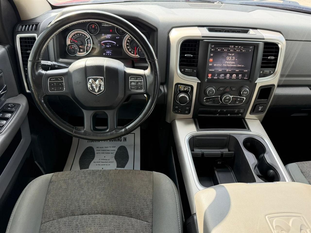 RAM 1500 SLT Crew Cab SWB 4WD 2016