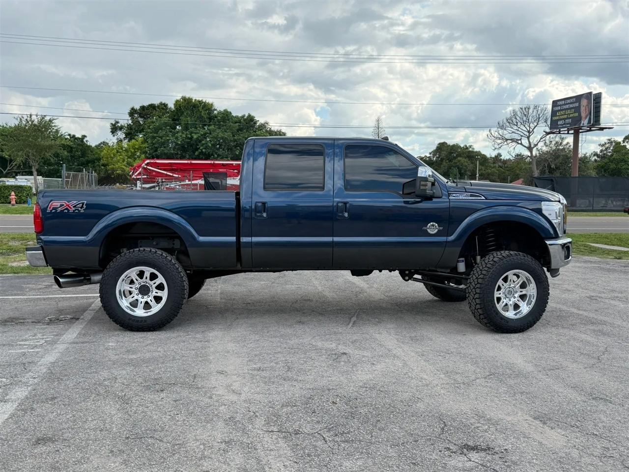 Ford F-250 SD Lariat Crew Cab 4WD 2016