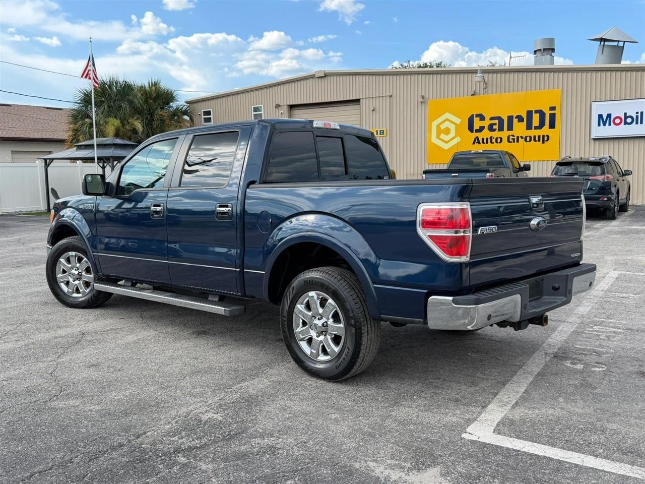 Ford F-150 Lariat SuperCrew 5.5-ft. Bed 2WD 2013