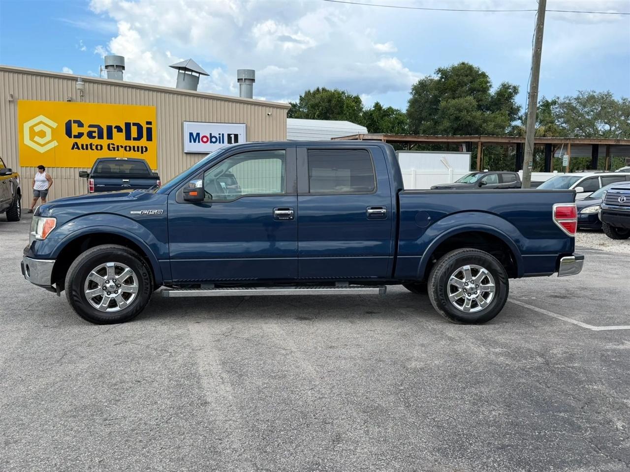 Ford F-150 Lariat SuperCrew 5.5-ft. Bed 2WD 2013
