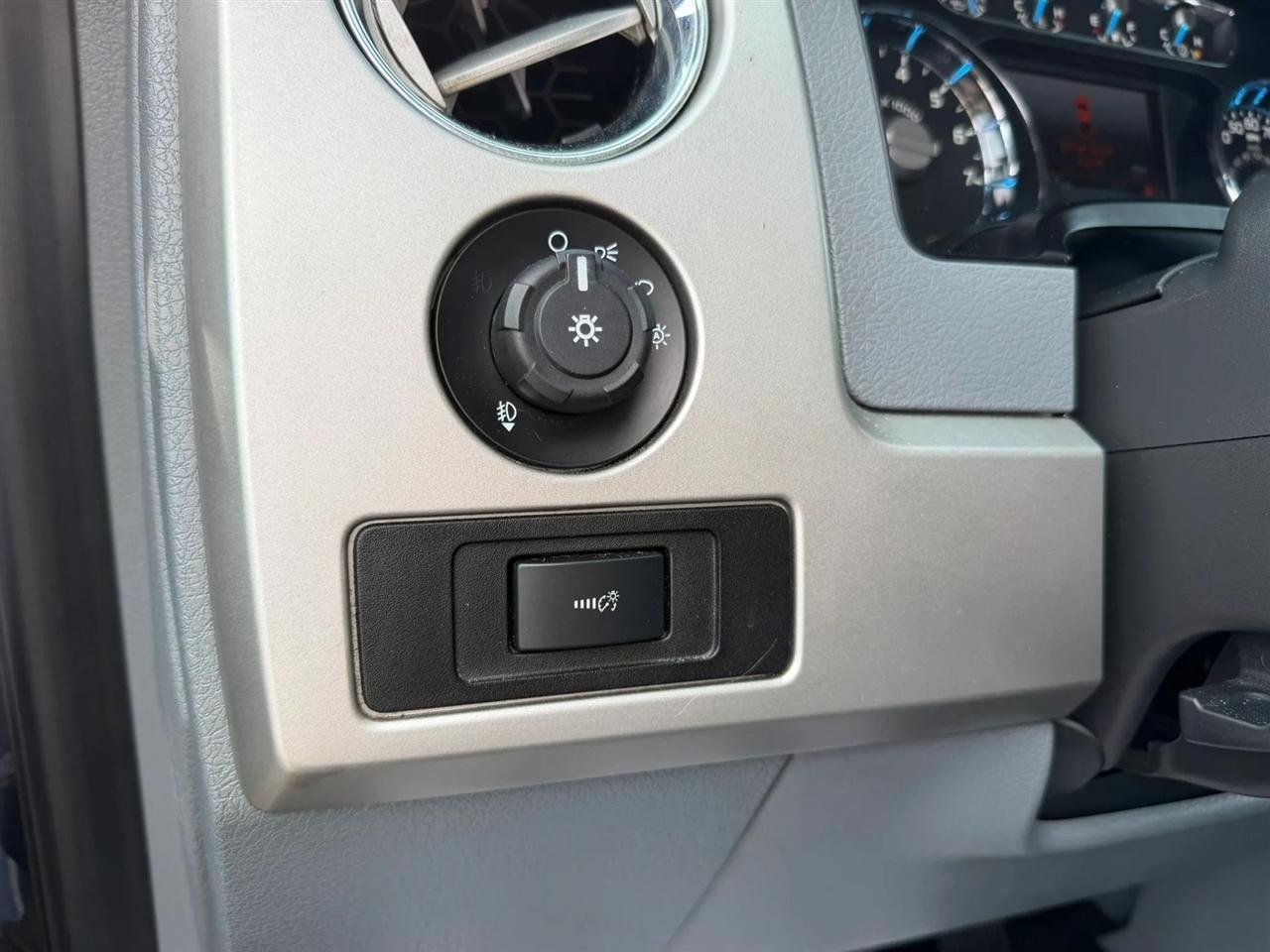 Ford F-150 Lariat SuperCrew 5.5-ft. Bed 2WD 2013