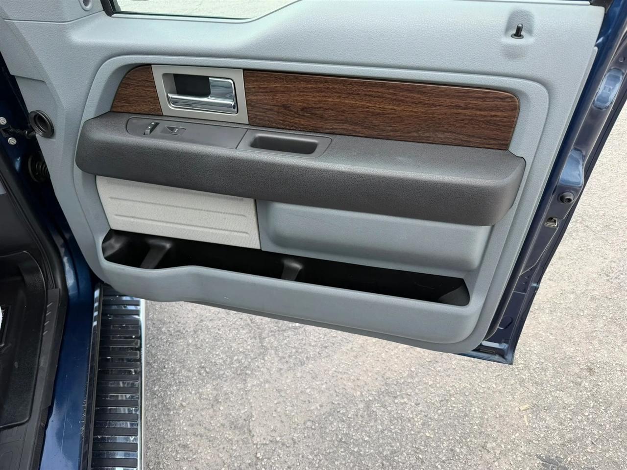 Ford F-150 Lariat SuperCrew 5.5-ft. Bed 2WD 2013