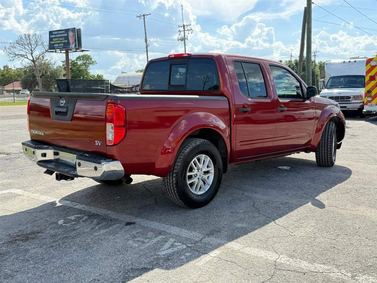 Nissan Frontier S Crew Cab 5AT 2WD 2015