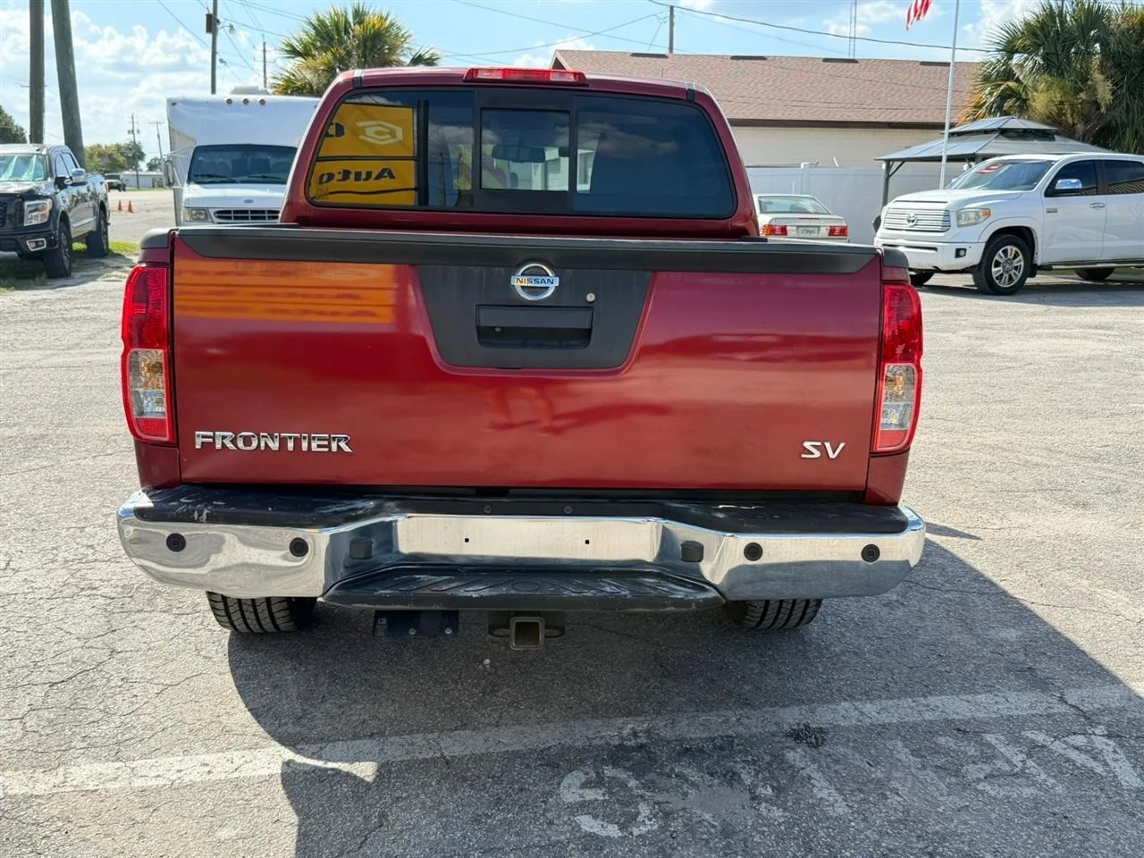 Nissan Frontier S Crew Cab 5AT 2WD 2015