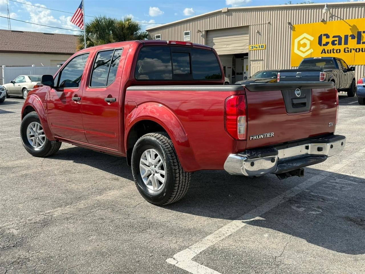 Nissan Frontier S Crew Cab 5AT 2WD 2015