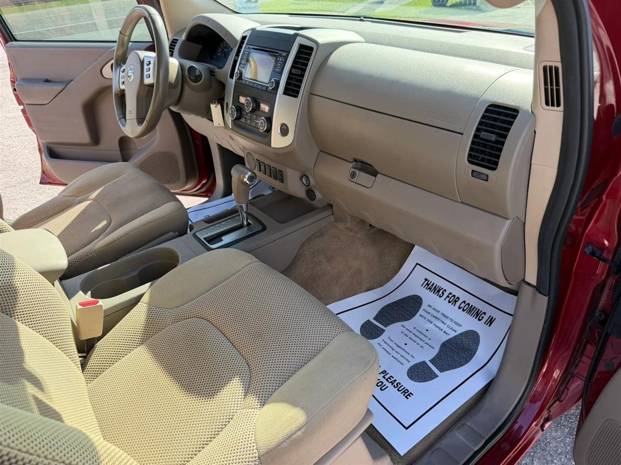 Nissan Frontier S Crew Cab 5AT 2WD 2015