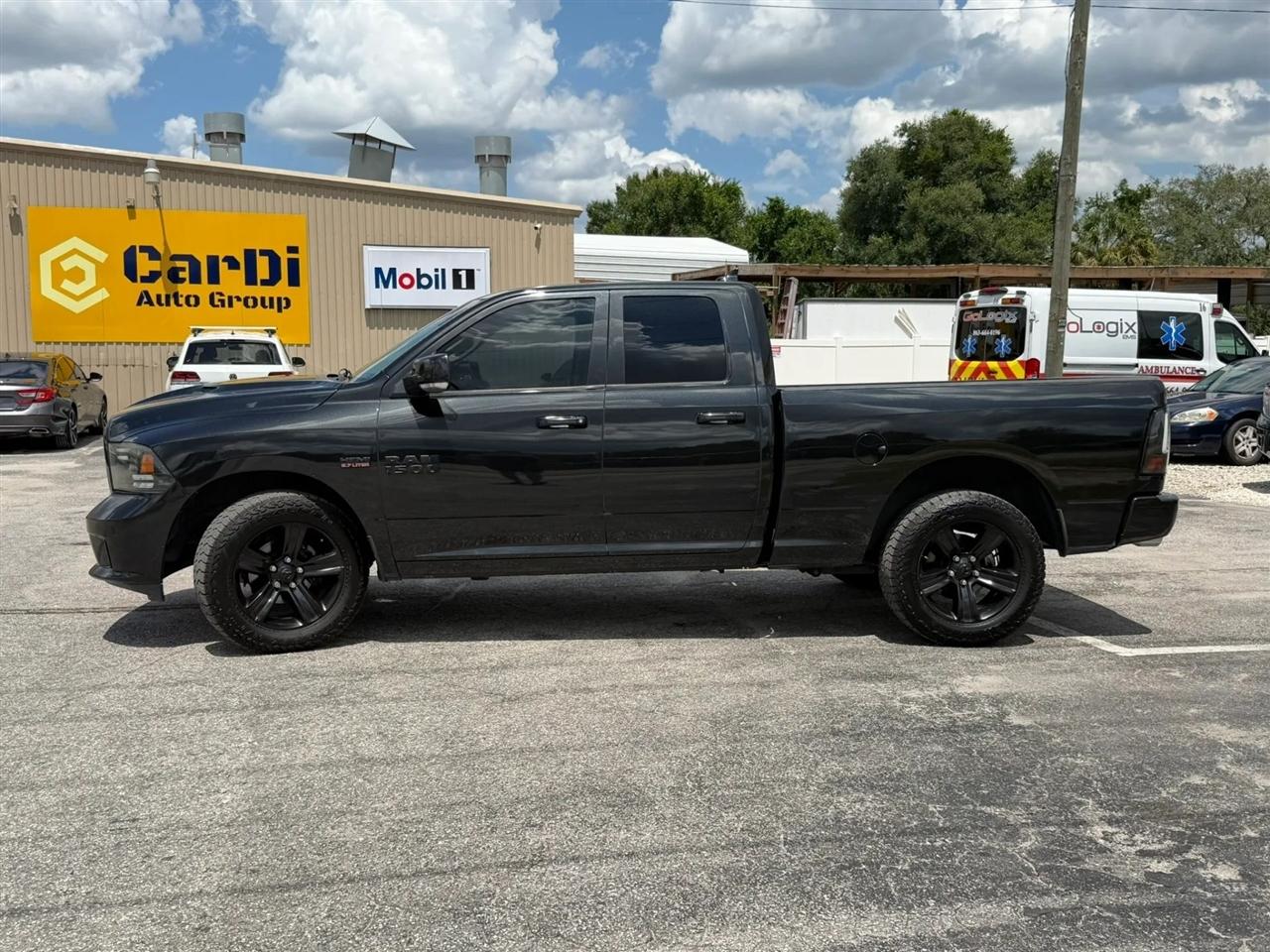 RAM 1500 Sport Quad Cab 2WD 2016