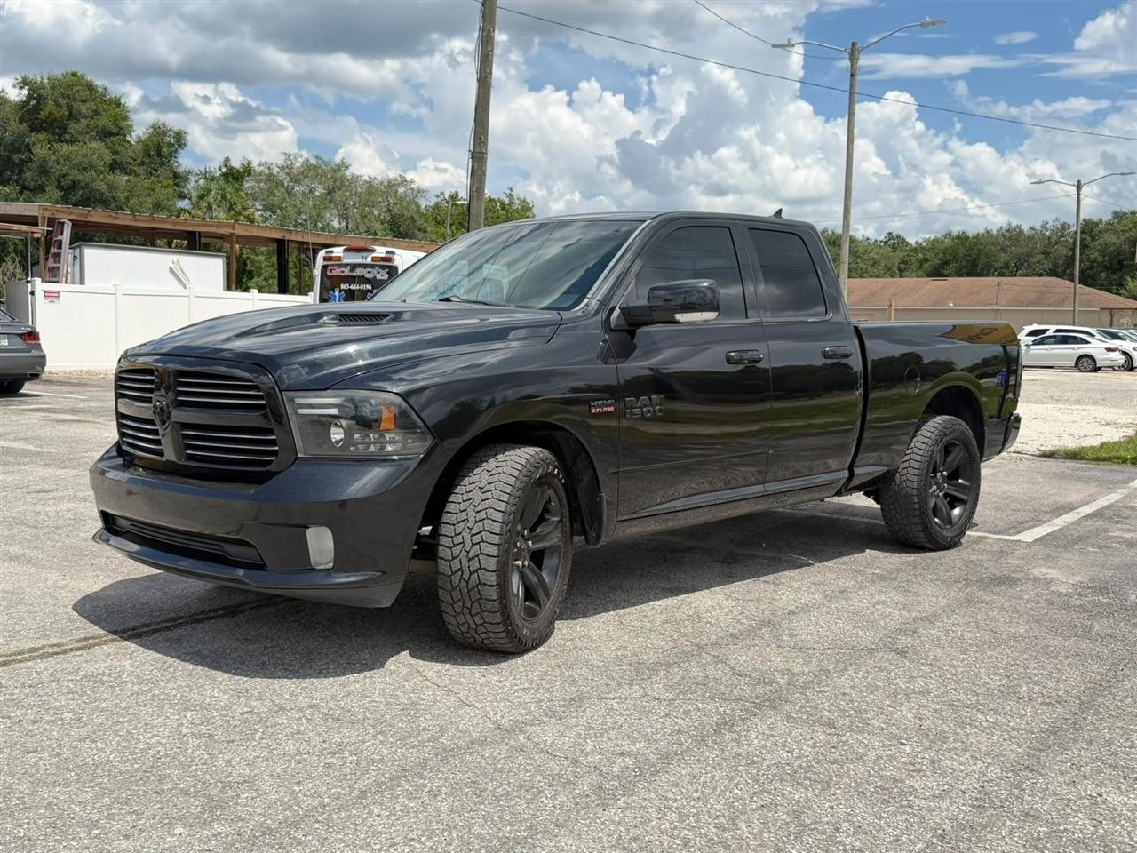 RAM 1500 Sport Quad Cab 2WD 2016