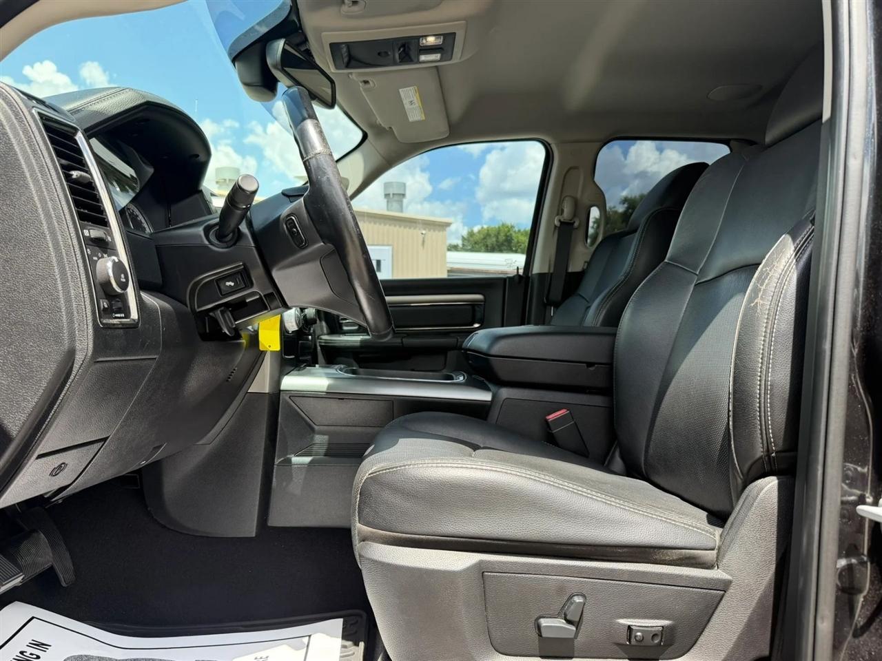 RAM 1500 Sport Quad Cab 2WD 2016
