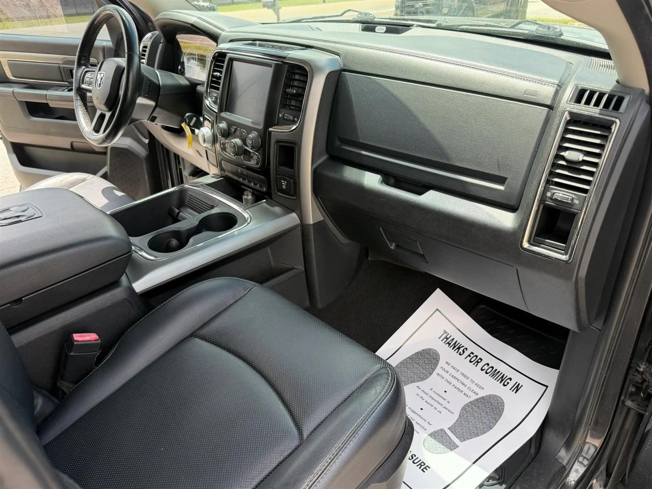 RAM 1500 Sport Quad Cab 2WD 2016