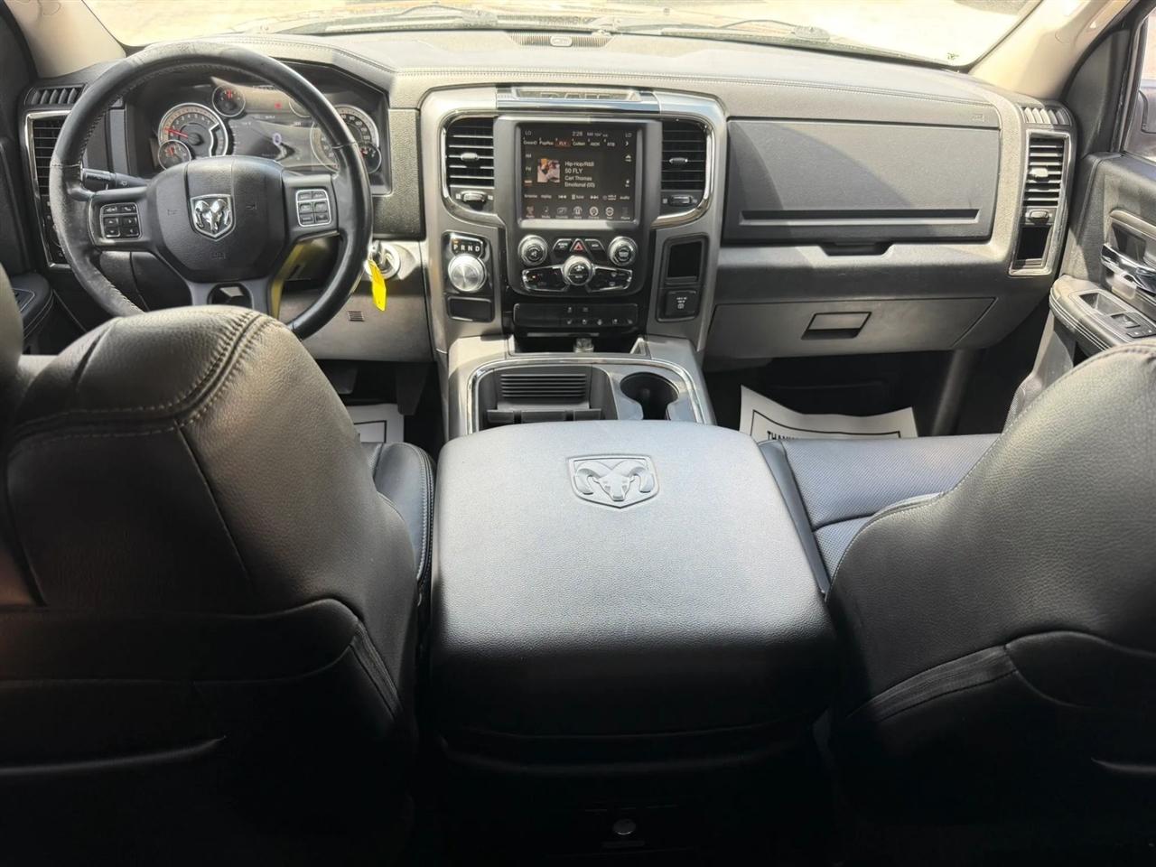 RAM 1500 Sport Quad Cab 2WD 2016