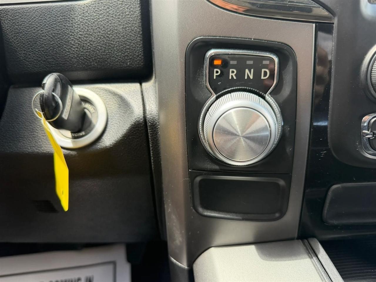 RAM 1500 Sport Quad Cab 2WD 2016