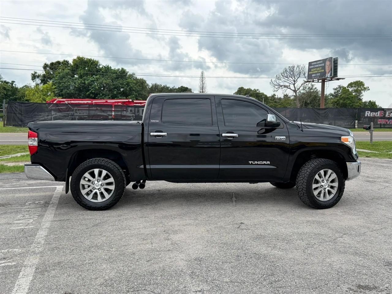 Toyota Tundra Limited 5.7L FFV CrewMax 4WD 2014