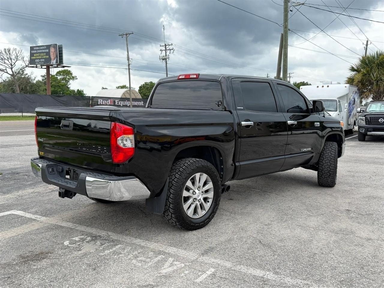 Toyota Tundra Limited 5.7L FFV CrewMax 4WD 2014