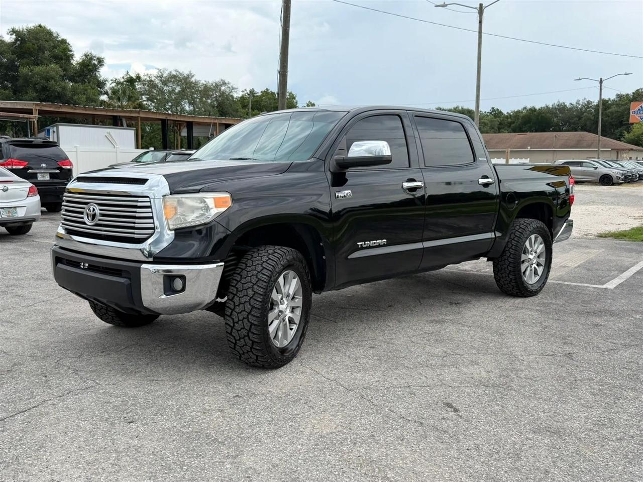 Toyota Tundra Limited 5.7L FFV CrewMax 4WD 2014