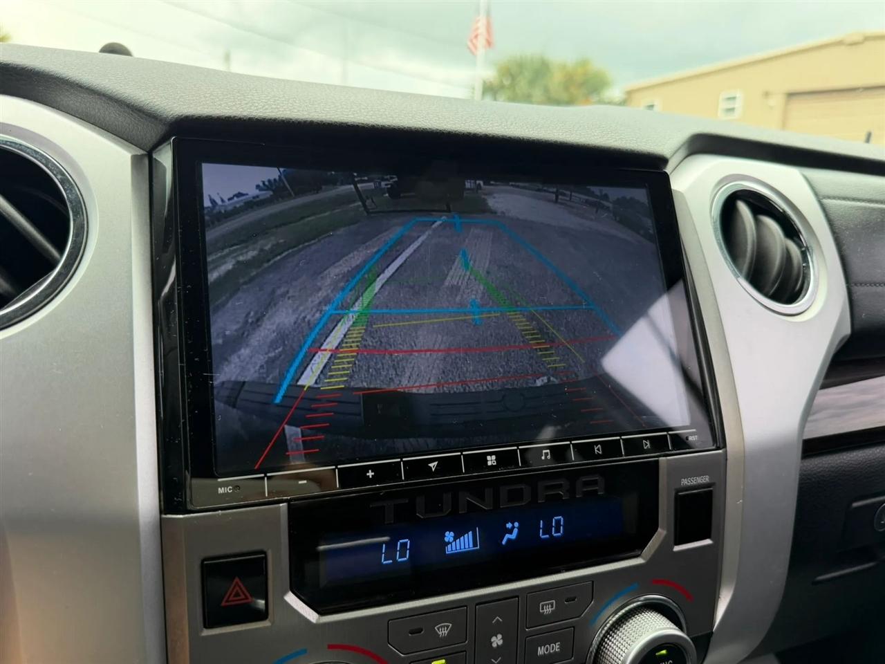 Toyota Tundra Limited 5.7L FFV CrewMax 4WD 2014