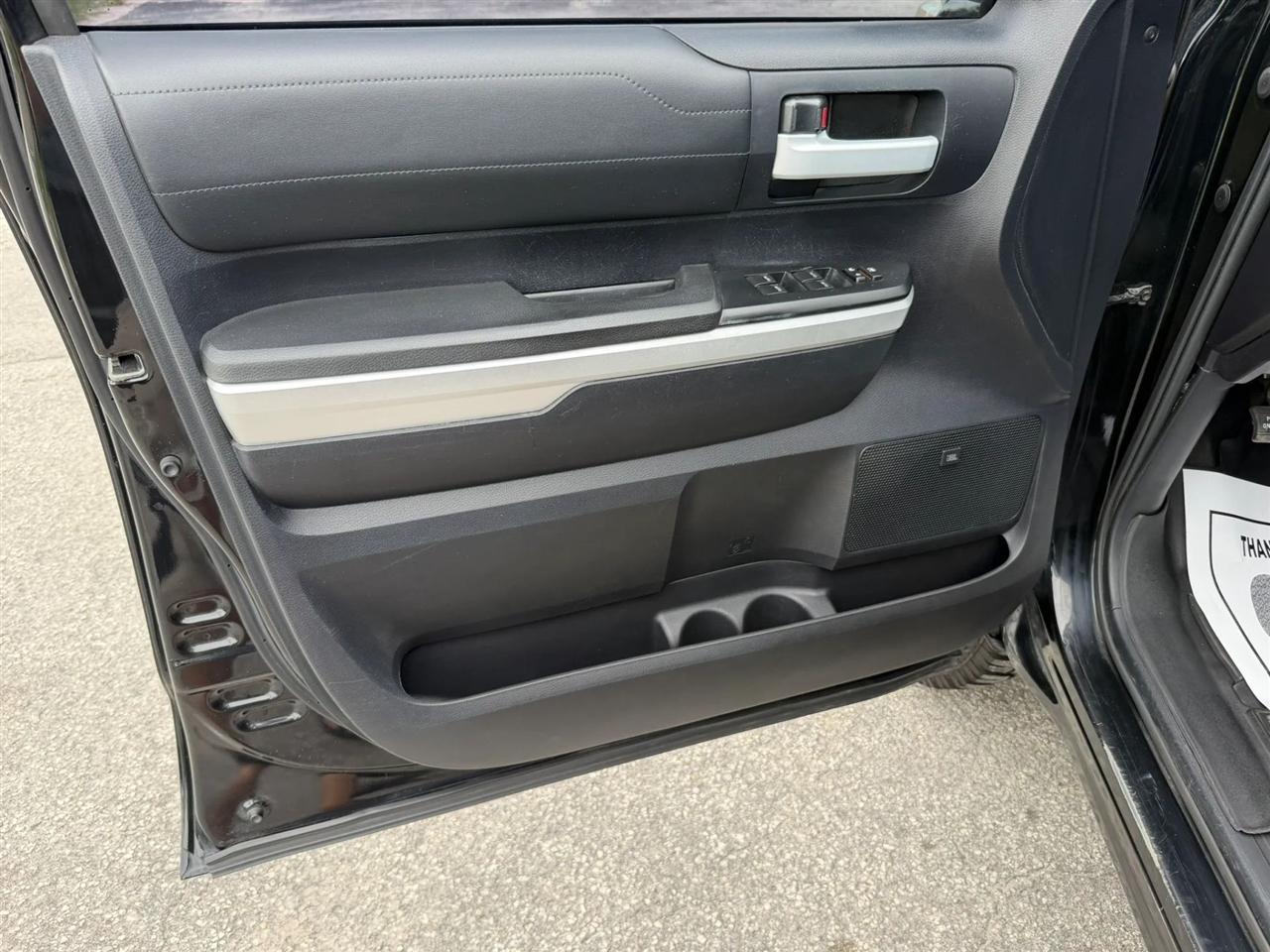 Toyota Tundra Limited 5.7L FFV CrewMax 4WD 2014