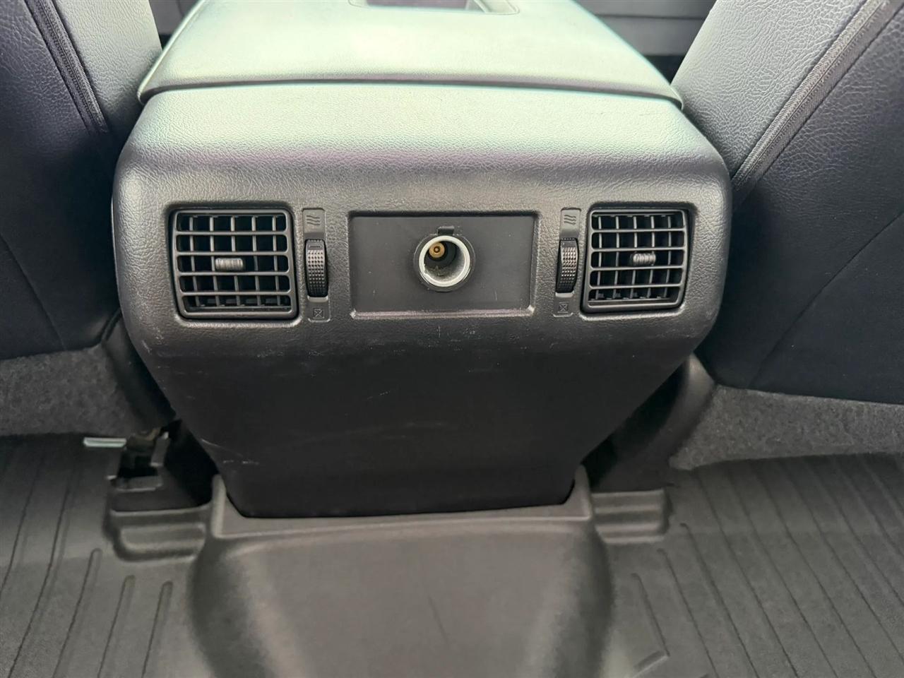 Toyota Tundra Limited 5.7L FFV CrewMax 4WD 2014