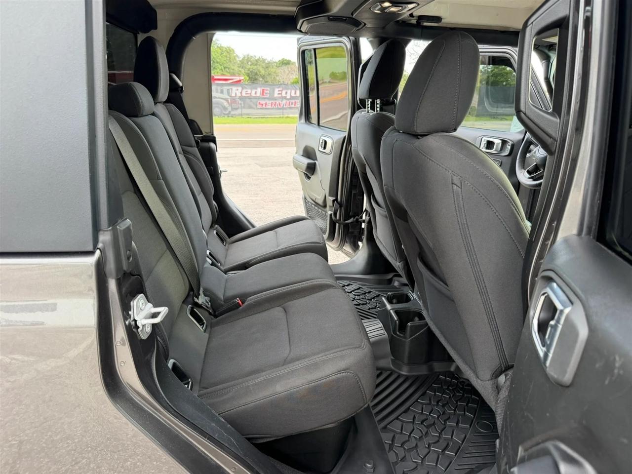 Jeep Gladiator Sport 2023