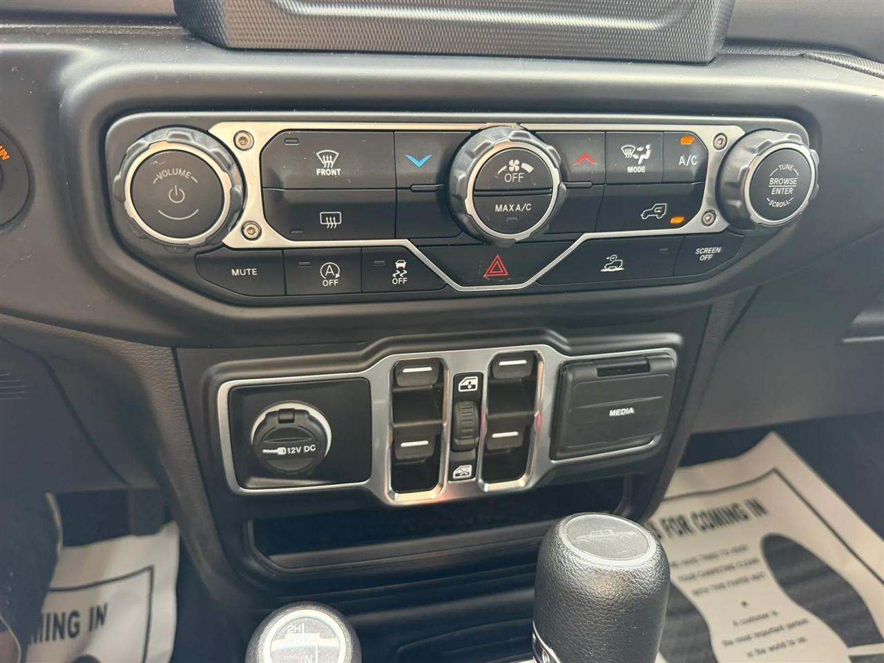 Jeep Gladiator Sport 2023
