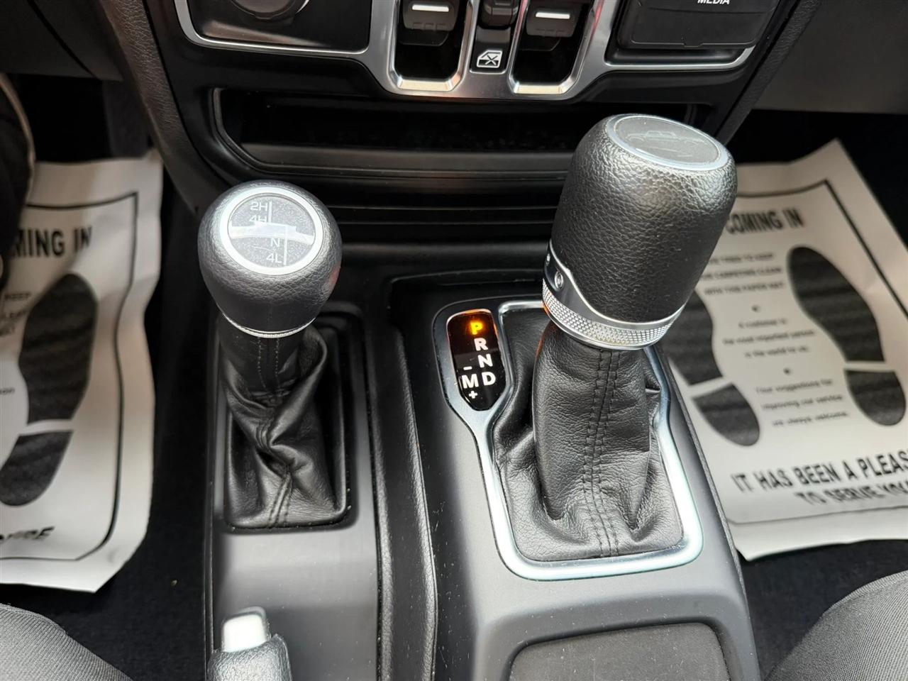 Jeep Gladiator Sport 2023