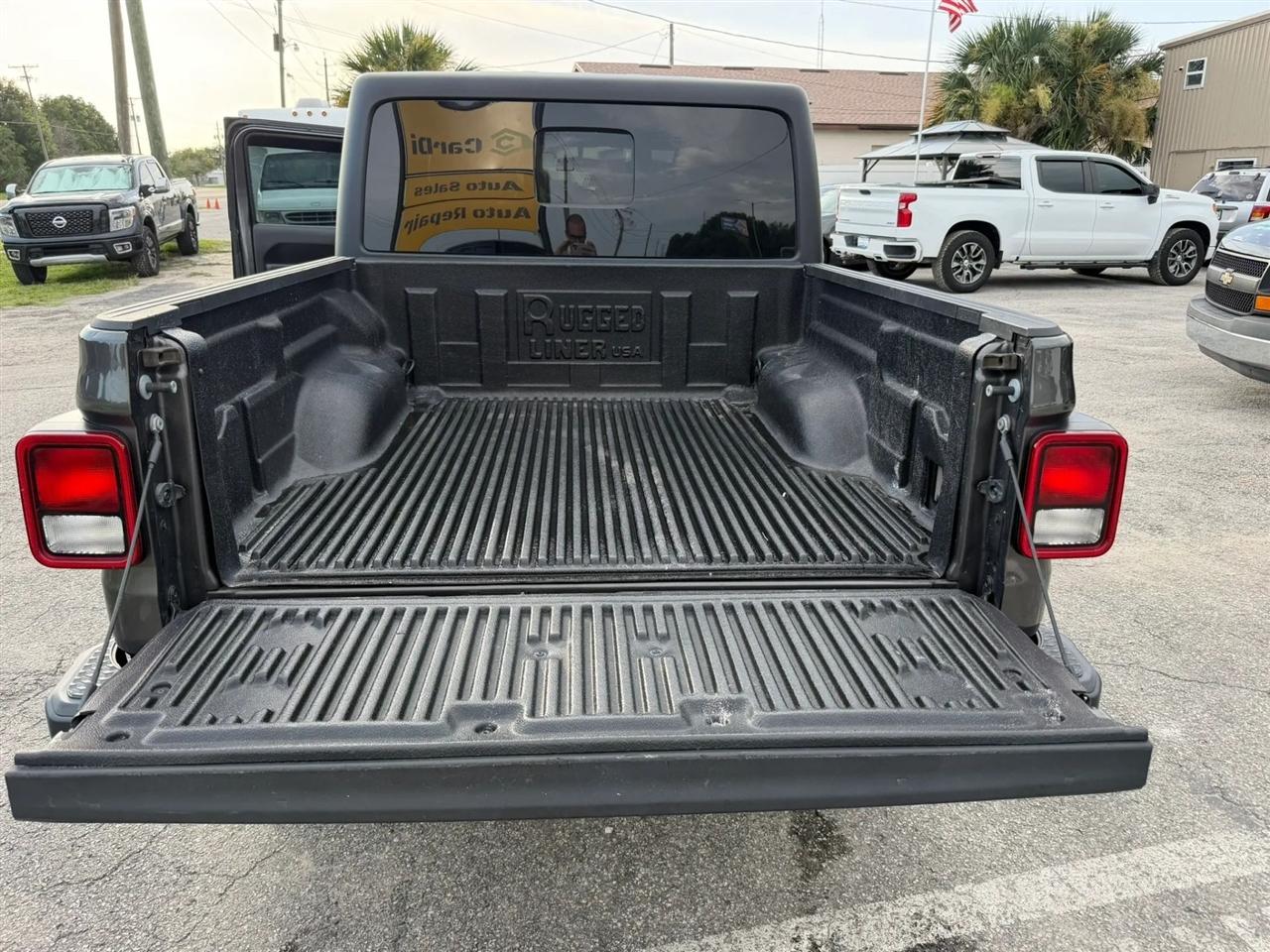 Jeep Gladiator Sport 2023