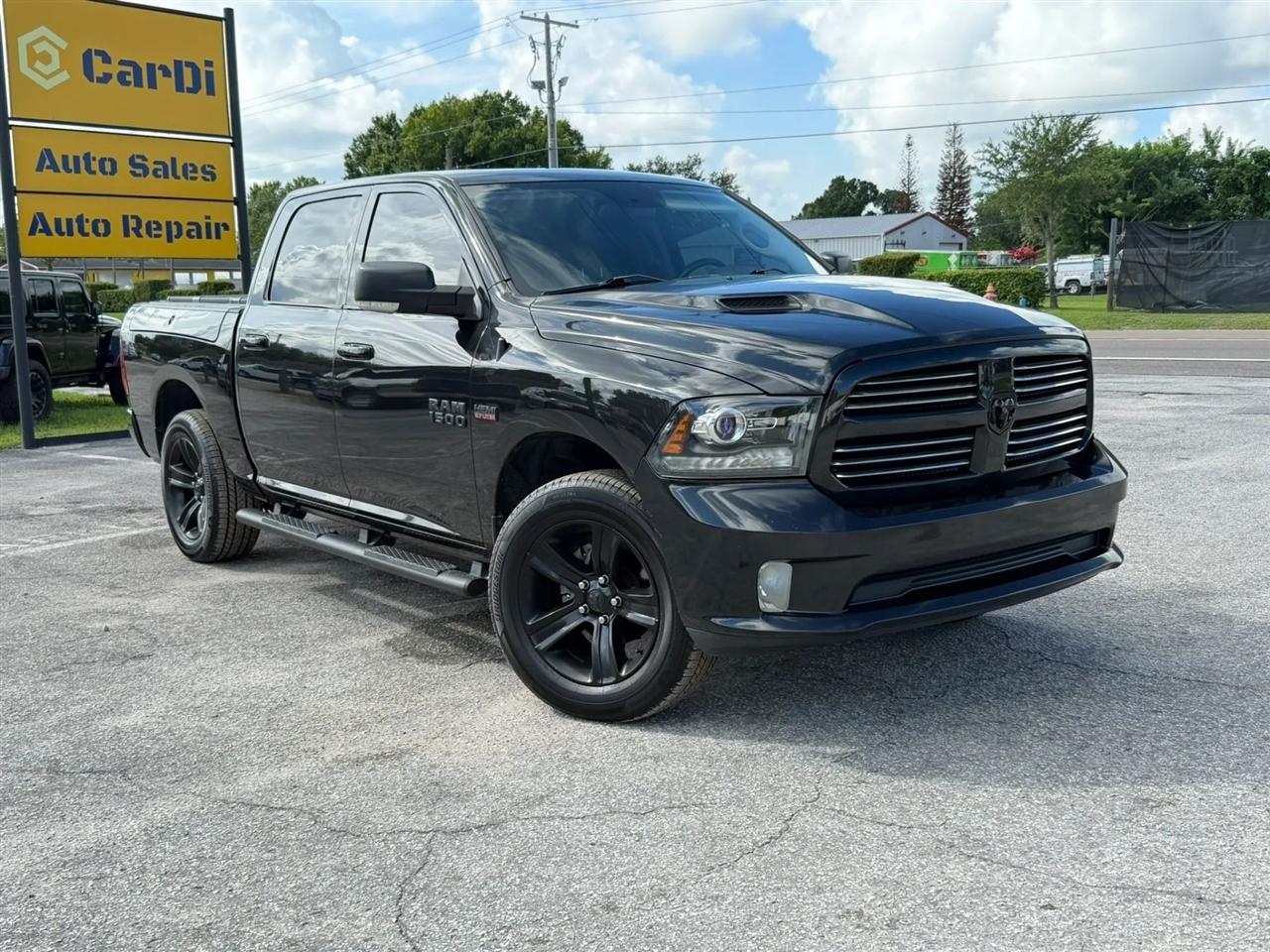 RAM 1500 Sport Crew Cab SWB 4WD 2017