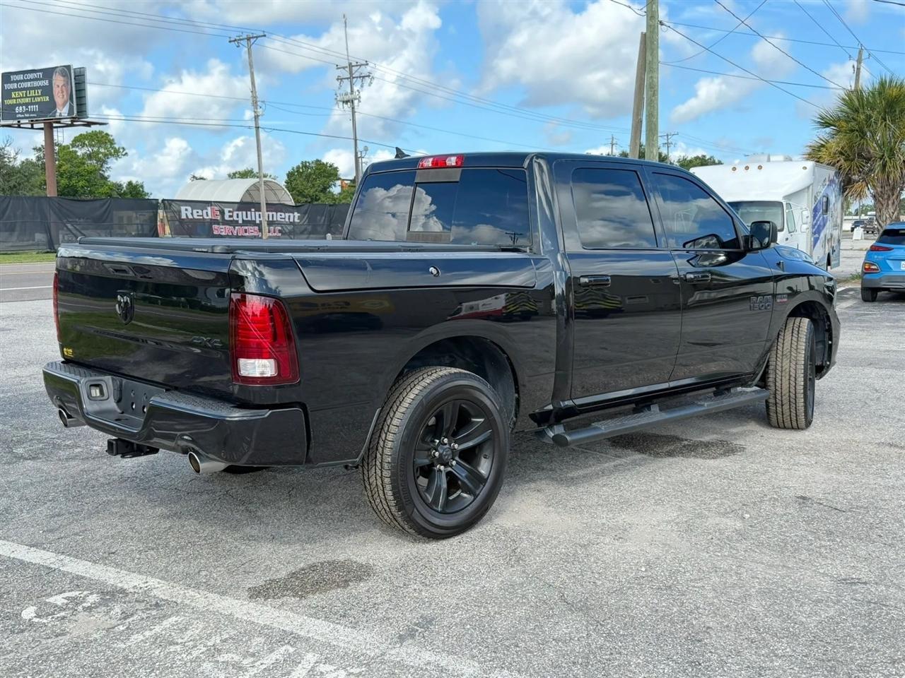 RAM 1500 Sport Crew Cab SWB 4WD 2017