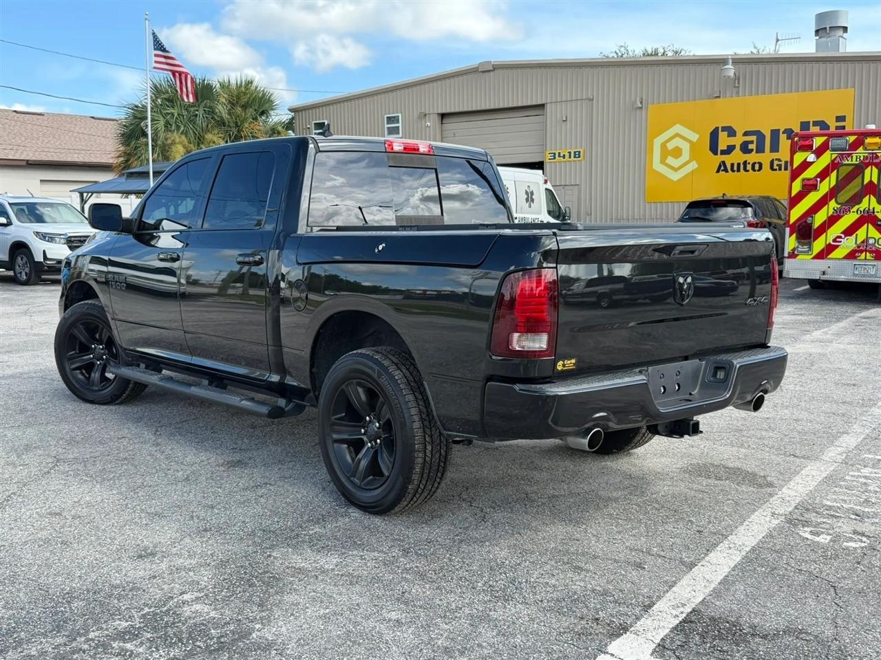 RAM 1500 Sport Crew Cab SWB 4WD 2017