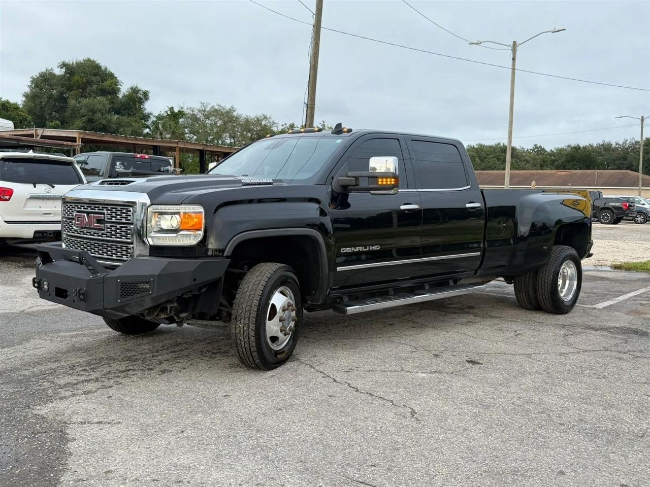 GMC Sierra 3500HD Denali Crew Cab 4WD 2018