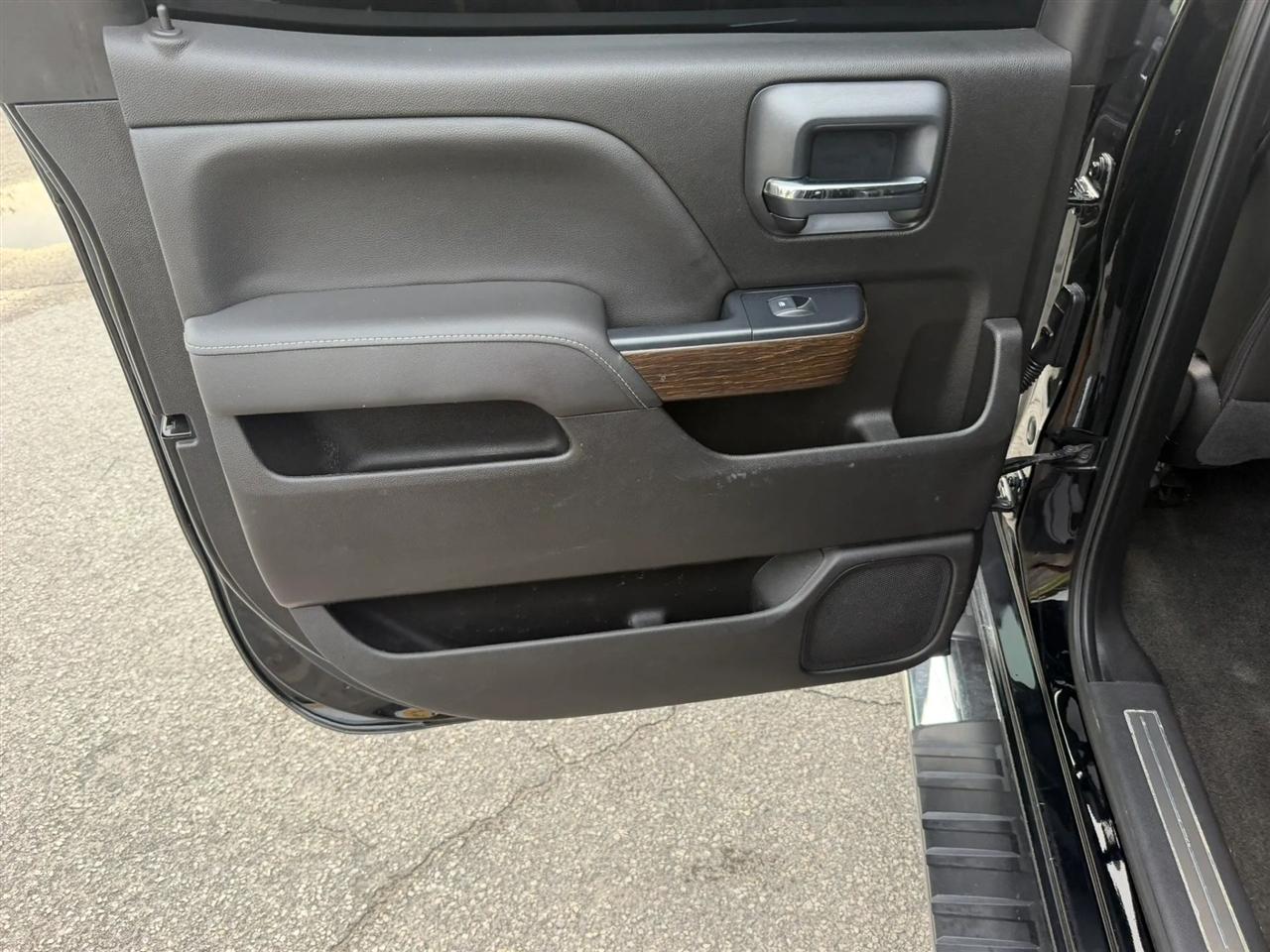 GMC Sierra 3500HD Denali Crew Cab 4WD 2018
