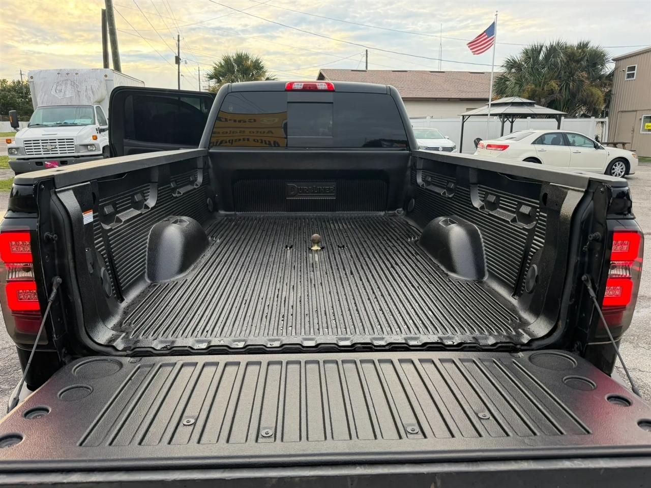 GMC Sierra 3500HD Denali Crew Cab 4WD 2018