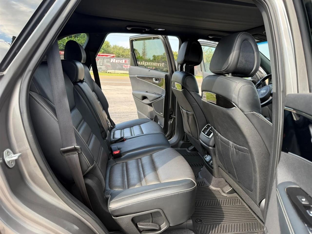 Kia Sorento Limited V6 AWD 2016