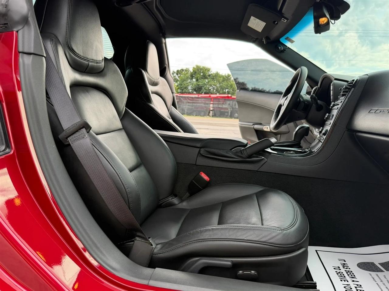 Chevrolet Corvette Standard Coupe 1LT 2012