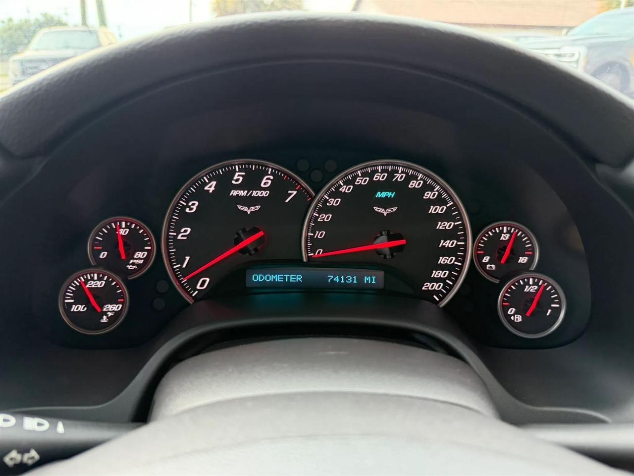 Chevrolet Corvette Standard Coupe 1LT 2012