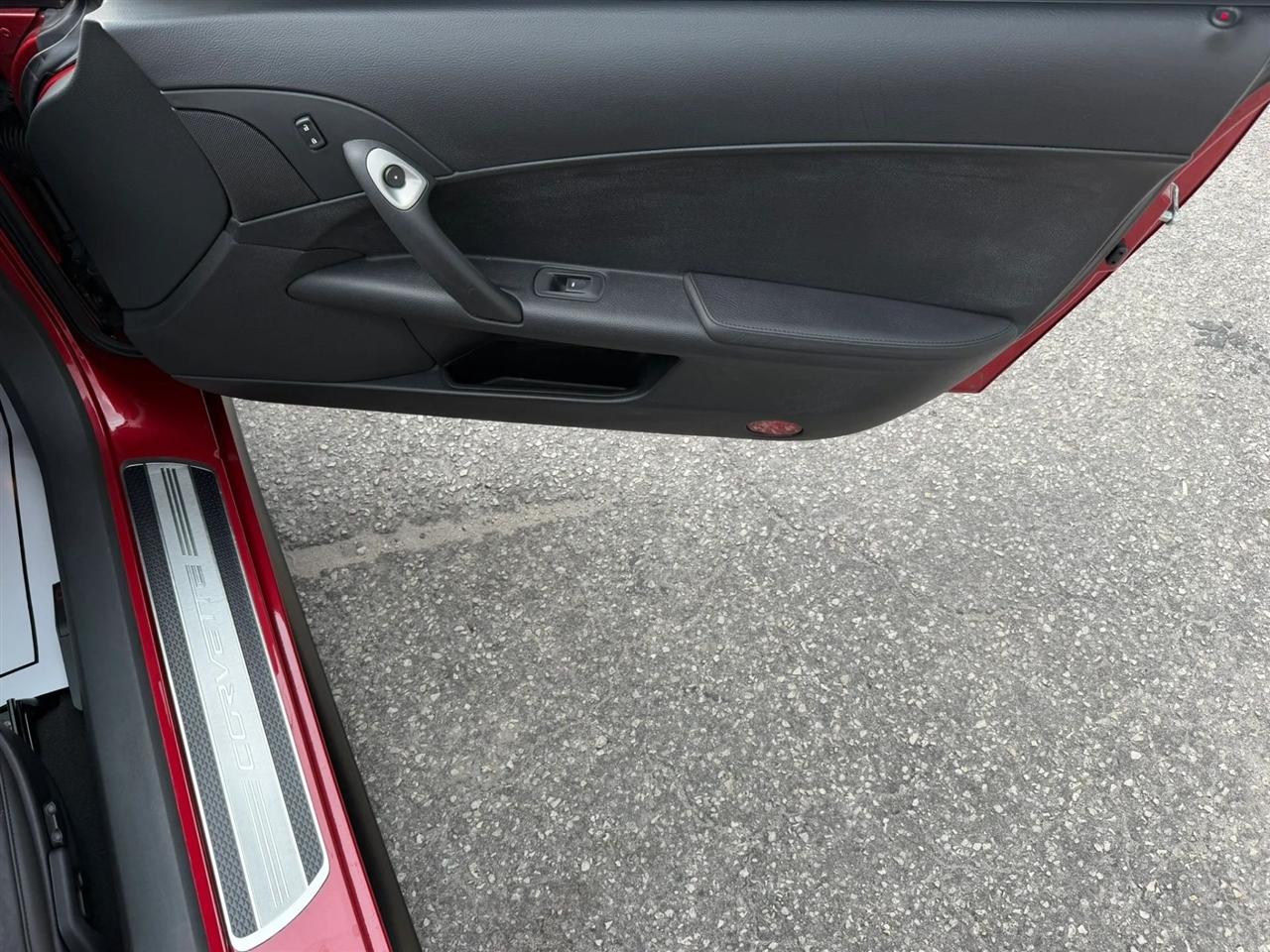 Chevrolet Corvette Standard Coupe 1LT 2012