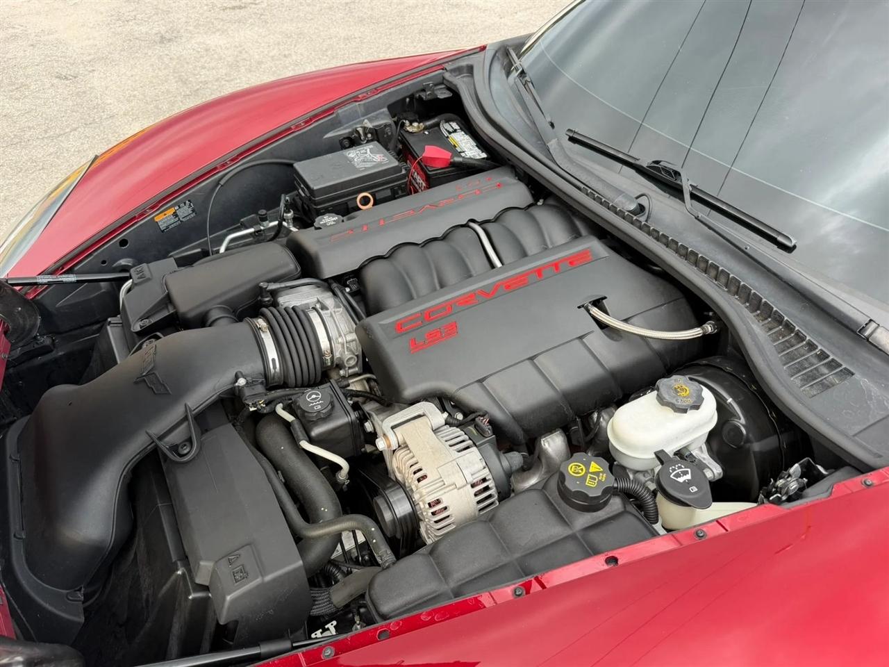 Chevrolet Corvette Standard Coupe 1LT 2012